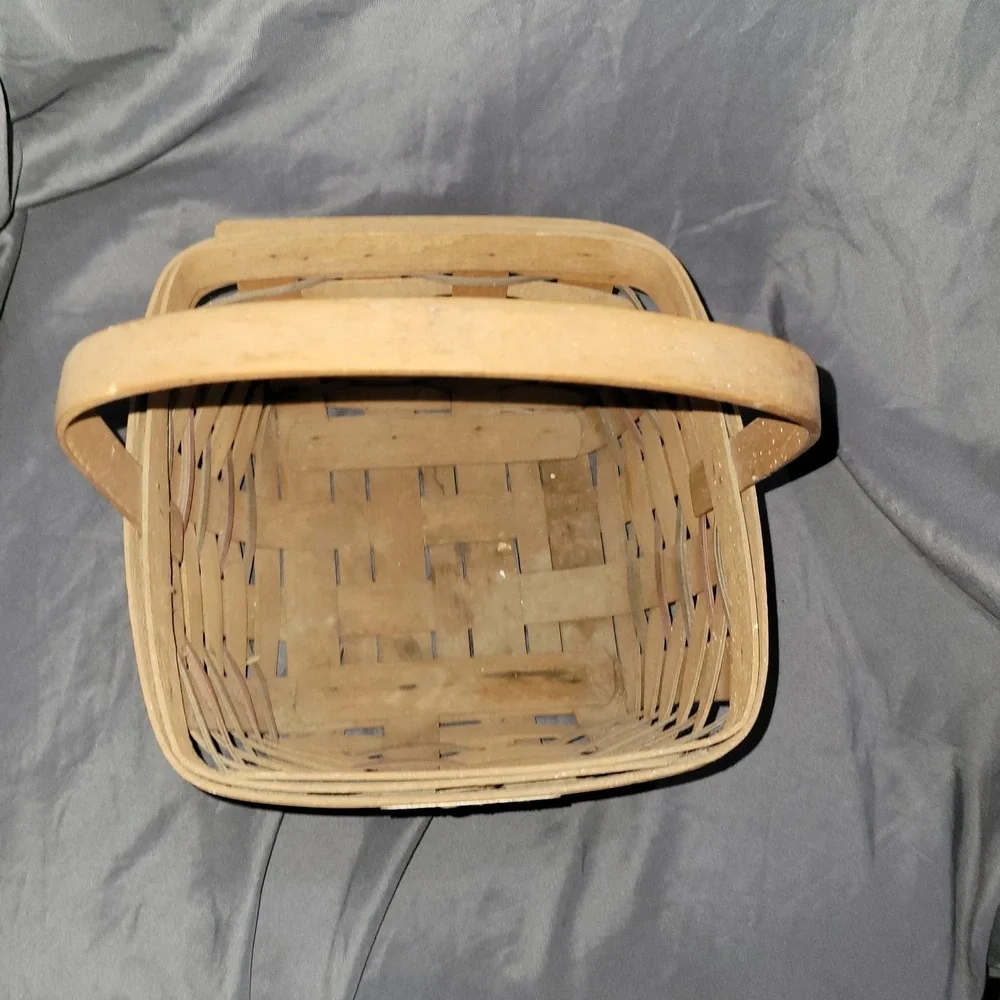 1991 Longaberger Imagine the Possibilities Bee Basket, Multi-color Weave, Easter